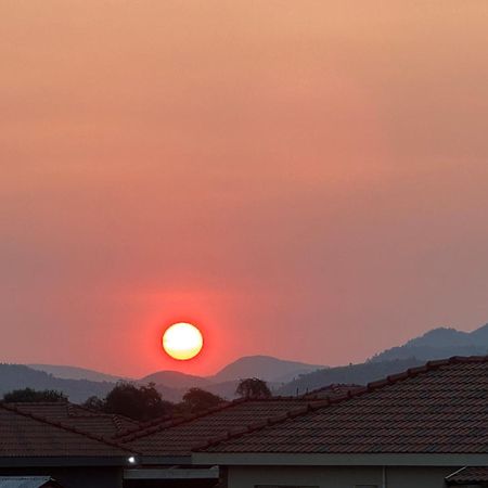 Rhino House With 3 Bedrooms Next To Pilanesberg And Sun City Mogwase Exterior photo